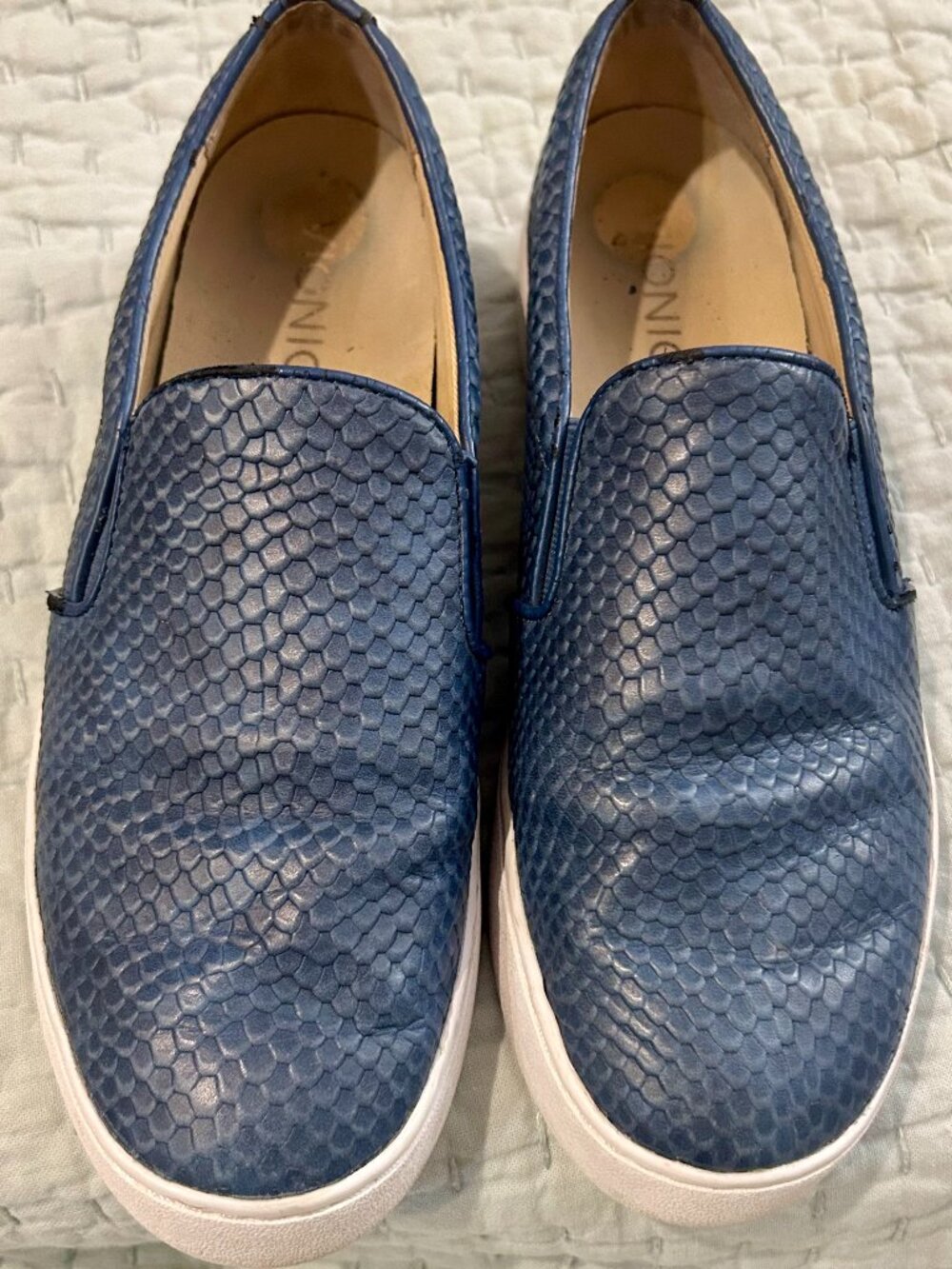 Vionic Midi Blue Leather Snake Print Slip On Sneakers 7.5 - Picture 9 of 13